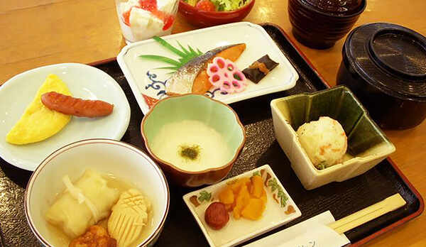 *【朝食例】朝からしっかりと食べて、お出かけください。