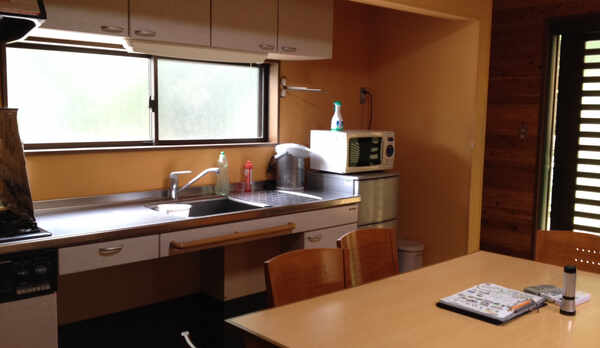 *【二階建てコテージ】キッチン完備！材料を持ち込んで自炊が楽しめます