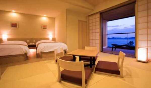 シモンズのベッドの和洋室