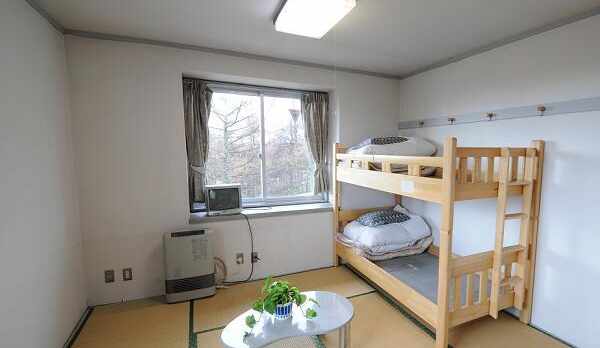 和室10畳　2段ベッド付