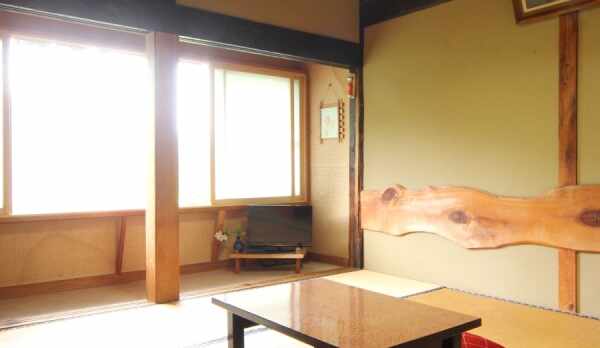客室_８畳のばら