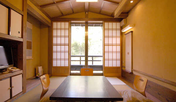 本館２F和洋室ツイン【きく】和６畳＋洋６畳 貸切風呂無料