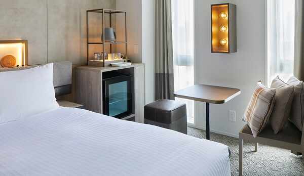 【ダブル】17.99〜18.10㎡／観光やビジネス利用など幅広いニーズにお応えする機能性に優れた客室