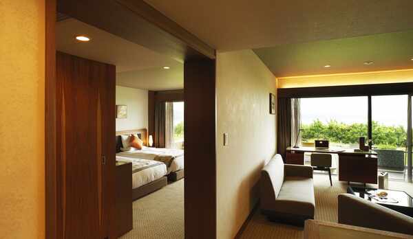 スイートルーム124【禁煙】78平米