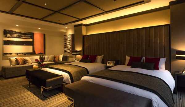 ■スイートルーム/44.1㎡の広々した客室。こだわり抜いた特別な空間でお寛ぎください。