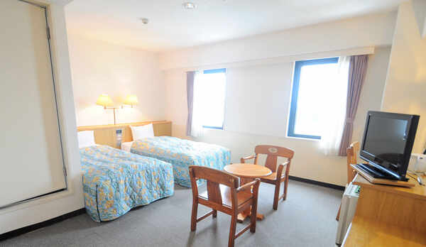 【ツインB】お部屋は最大3名様まで。ゆったりとご利用いただけます。