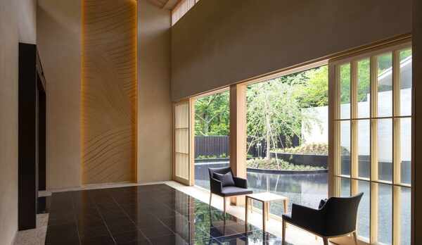 内部エントランス