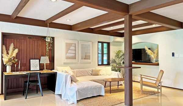 リビングエリア／オフィスデスク完備