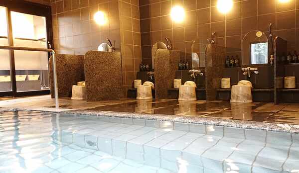 男性大浴場（ラジウム人工温泉）