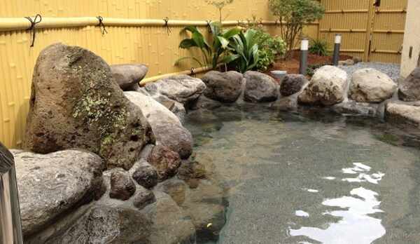 【露天風呂】　チェックイン後すぐ入浴可能です