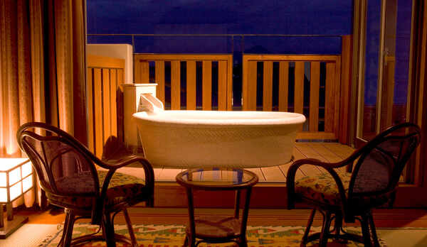 ベランダ露天風呂付客室（12帖）