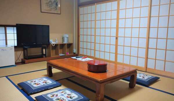 *【和室10畳（一例）】