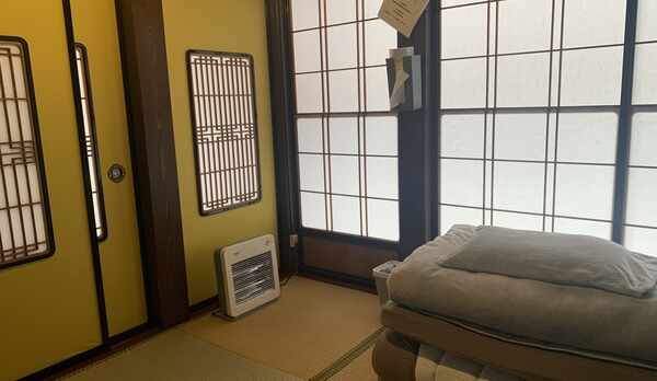 しろのへや（男女混合ドミトリー）