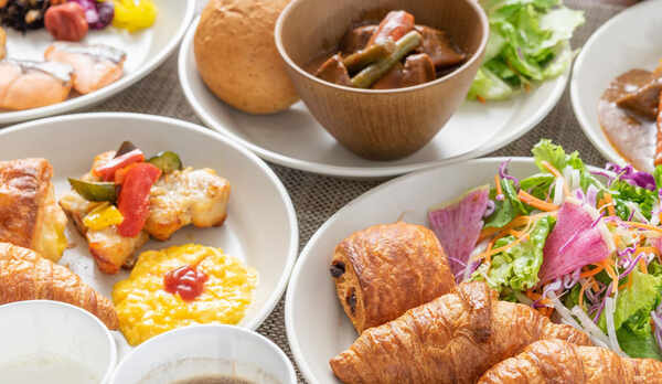 【無料健康朝食】日替わりでご提供する健康朝食ビュッフェが無料♪