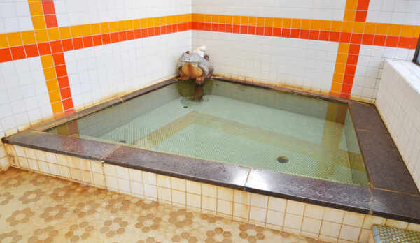 *夫婦岩が見れる展望大浴場