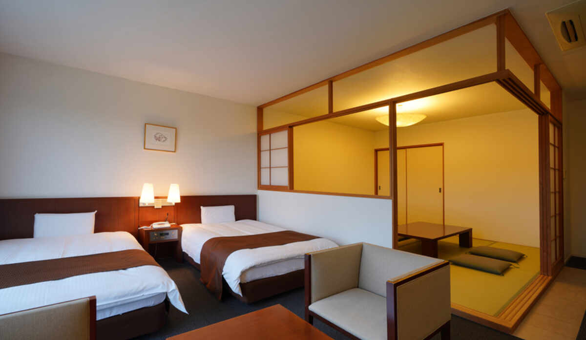 霧生温泉 メナード青山リゾート 料金比較 宿泊予約 価格 Com