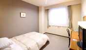 *シングル/シングルでも18平米の広さがあるので、大きな荷物を持っていても安心！