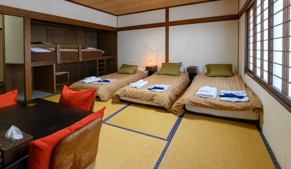 モダン　和室４人部屋