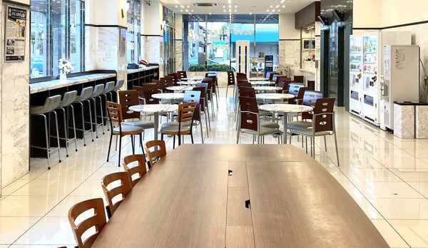 ロビー朝食会場