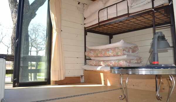 貨車の客室室内