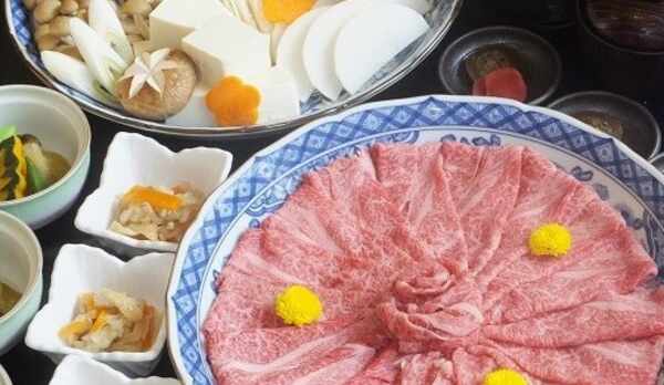 夕食：伊賀牛しゃぶしゃぶコース