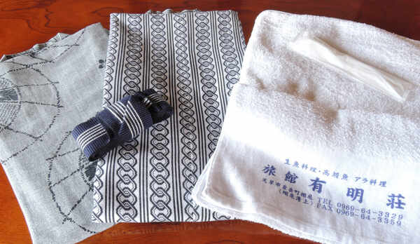 *【アメニティ】浴衣とタオル。各お部屋に完備しています。