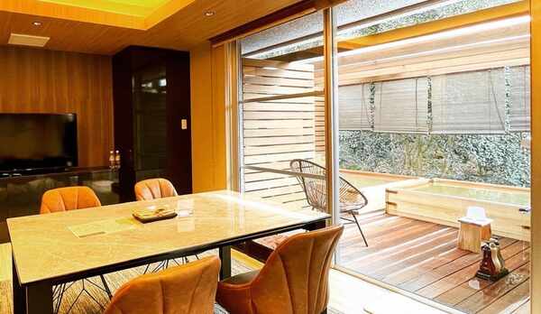 スーパースイート リビング