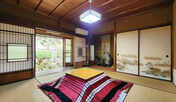 【客室】　離れ八畳冬