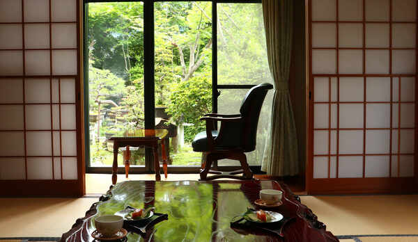 ♯和洋室-掬水　木漏れ日を浴びながら静かな時を過ごす上質な旅を。