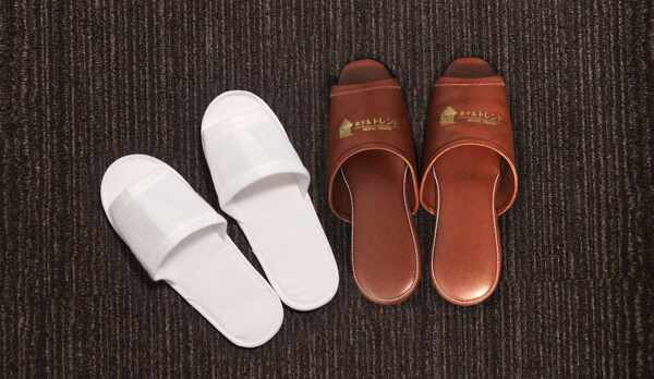 スリッパ（簡易スリッパはフロントにお声がけください）