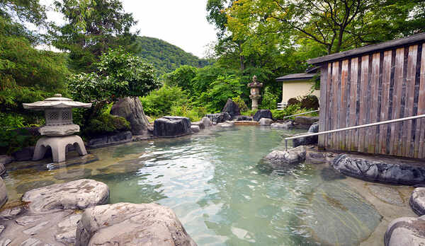 長生の湯（露天風呂）
