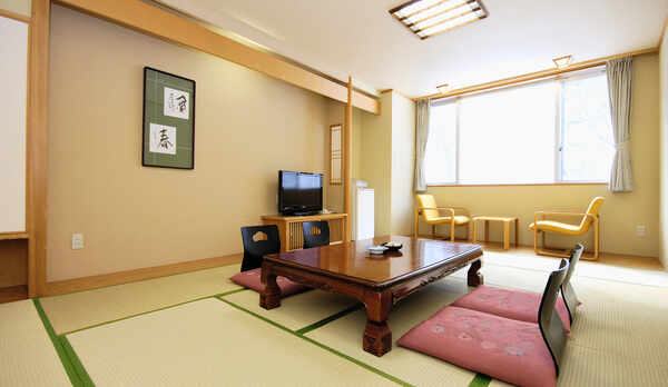 【和室】スタンダードな和室です。足を伸ばしてお寛ぎください