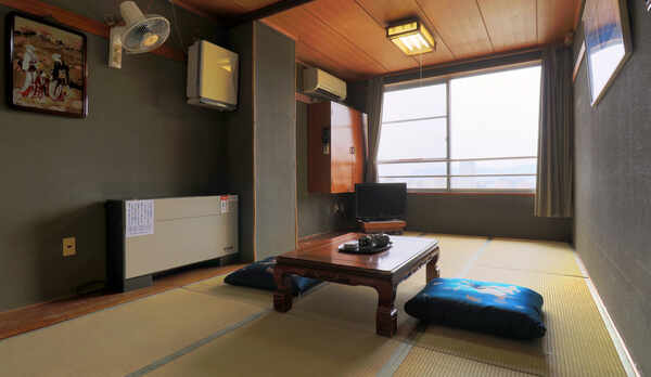 【9畳和室】3名程度でのご利用がオススメです