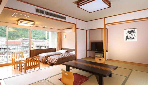 お好きなタイプのお部屋でおくつろぎください