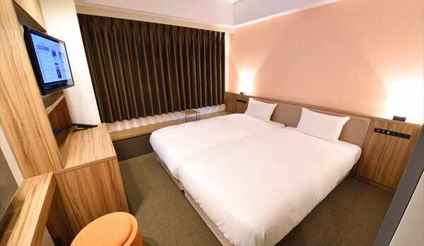 ハリウッドツイン