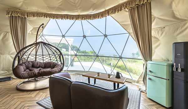 ７ｍドッグドームテント　内観