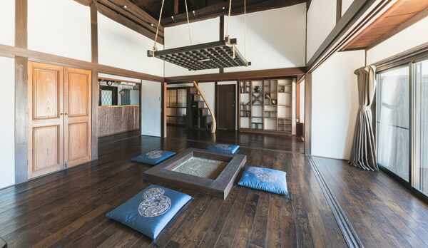 リビングルーム（囲炉裏ver）