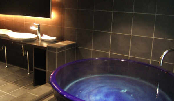 大人気　4種の貸切風呂「椿」のひとつ「種」