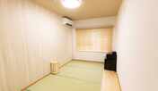 ・【和室一例】畳の個室でゆっくり寛げます。