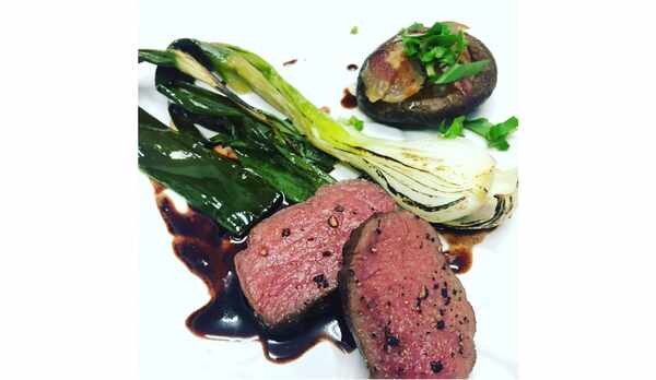 *【創作和洋会席（一例）】エゾ鹿ロースト（ポワブラードソース）