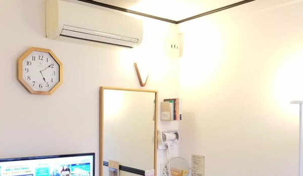 デスク回り　エアコン