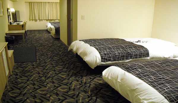 トリプル・フォースルーム