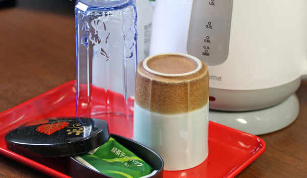 「ポット・お茶セット」コンビニまで徒歩10秒の好立地♪