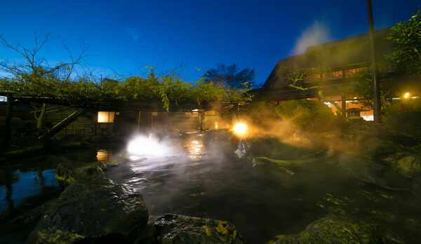 ■露天風呂 ■〜瑠璃の湯 ／ 密多の湯〜