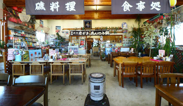 #食堂＿ランチとディナーのご利用が可能です！お好きなメニューをお選びください！