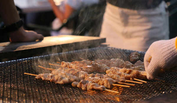 【BBQ】 焼き鳥も充実*