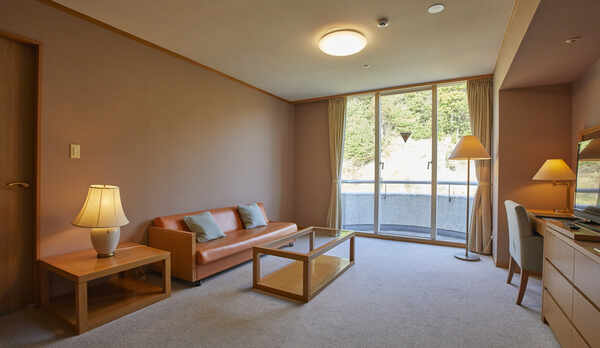 ツインルーム【47㎡】（禁煙／喫煙）