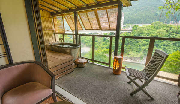 【木の館-露天風呂付客室-】