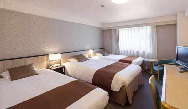 モデレートトリプルルーム