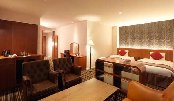 禁煙ファミリールーム（56.7平米/シモンズ製ベッド）